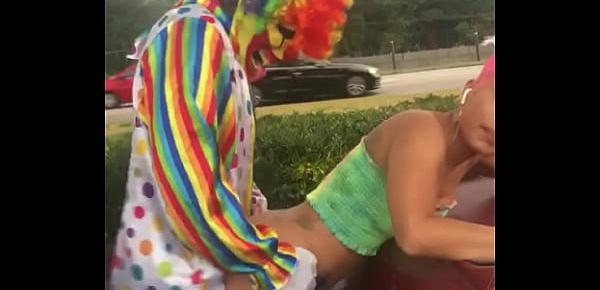 Gibby The Clown fucks Jasamine Banks outside in broad daylight